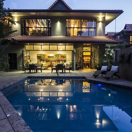 คาวรี่โคฟเกสต์เฮาส์ La Lucia ภายนอก รูปภาพ