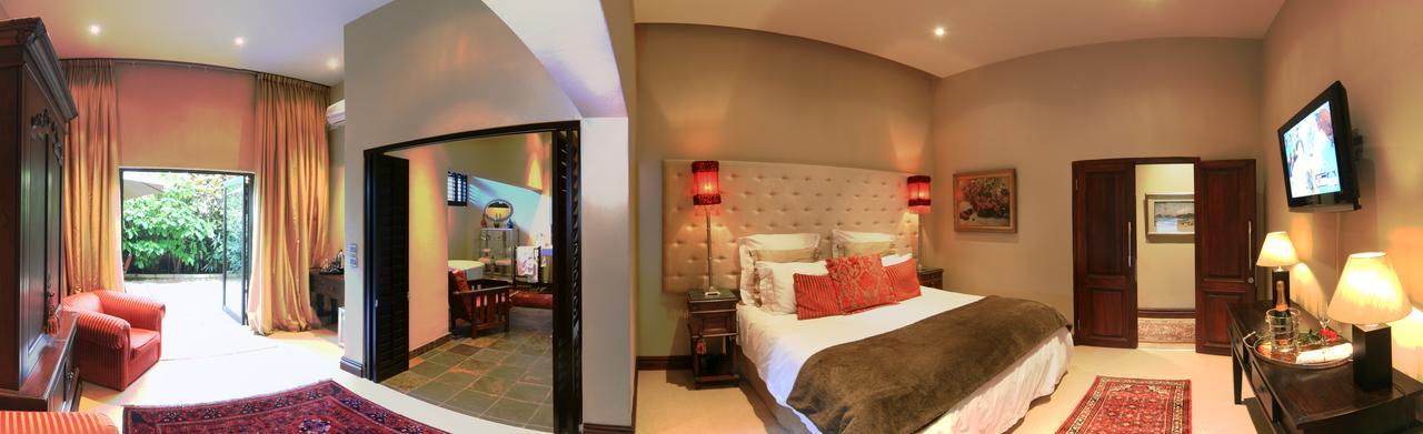 คาวรี่โคฟเกสต์เฮาส์ La Lucia ภายนอก รูปภาพ